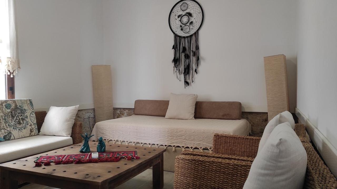 Mystic Guest House Famagusta Фамагуста Екстериор снимка